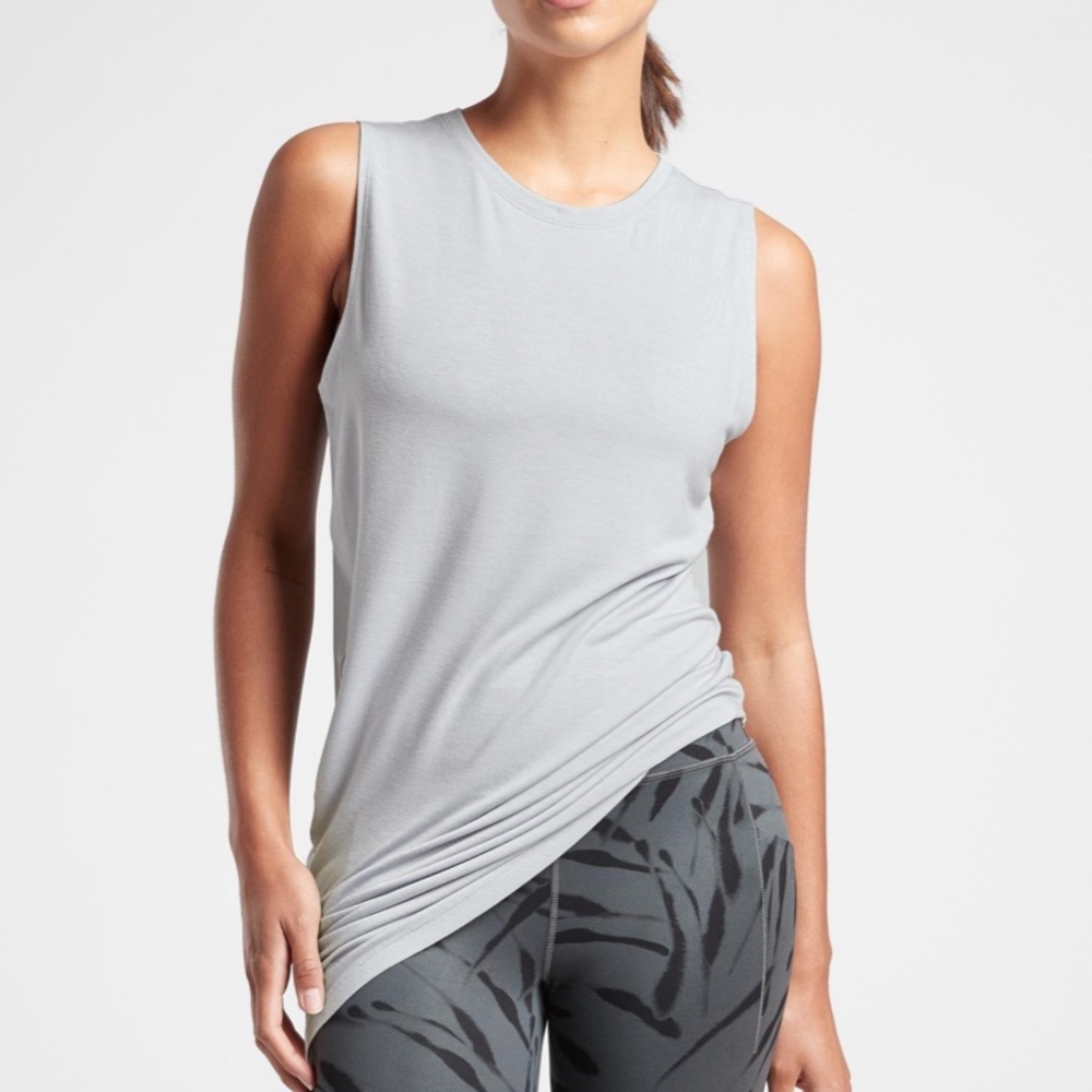 Athleta cloudlight restore tank glicial blue